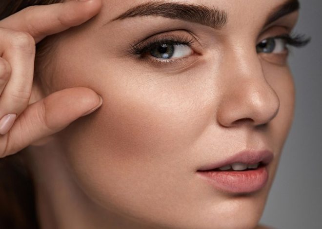 How to grow thicker eyebrows naturally?