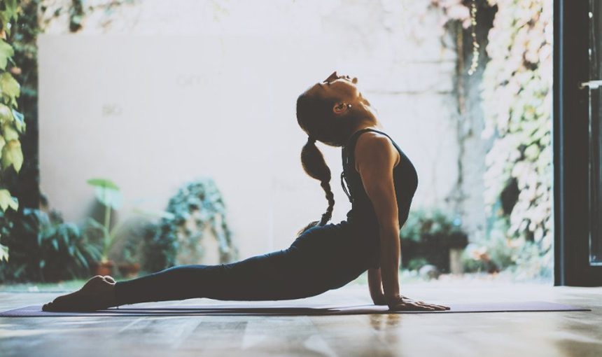 Discover the 8 health benefits of yoga