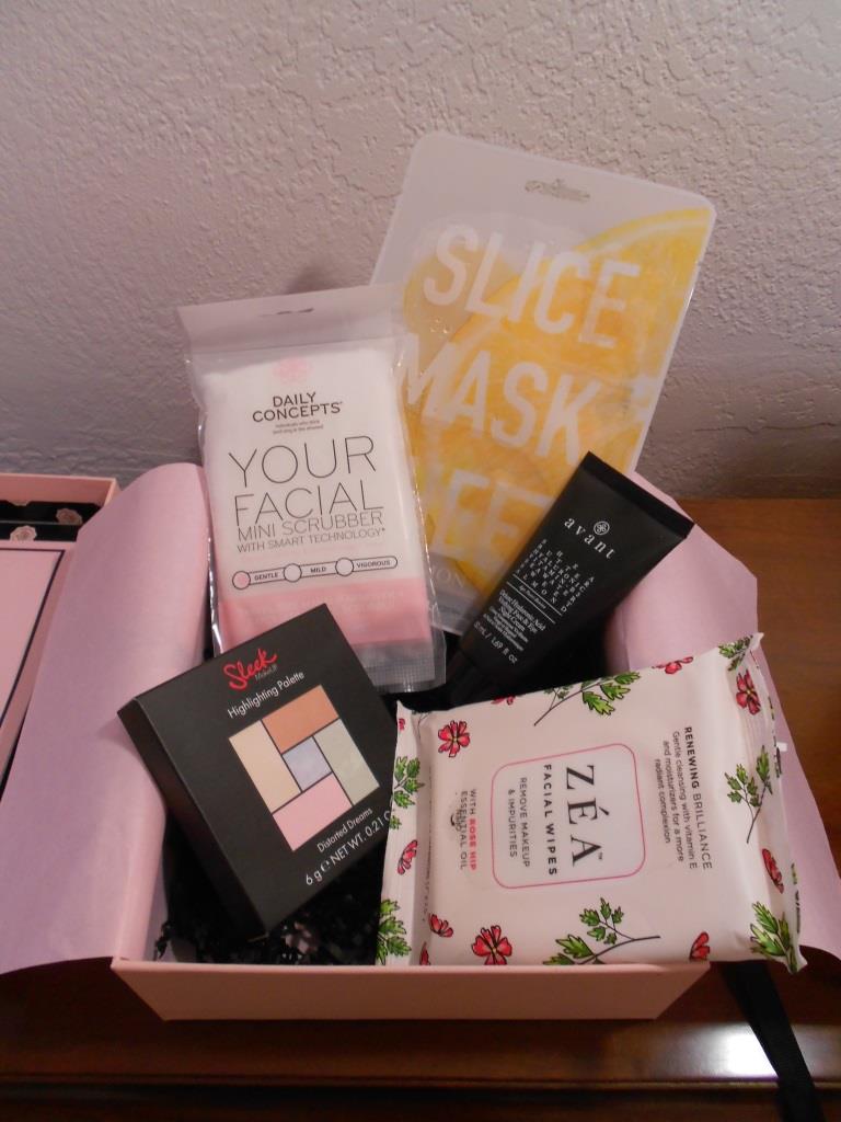 Glossybox January 2019 Reinvents a New You