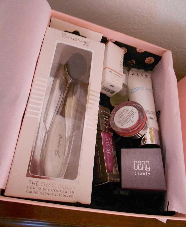 Hello Beautiful Summer–Glossybox June 2017 Review