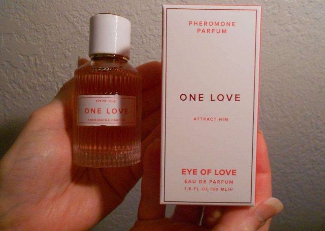 Eye of Love One Love Perfume Review: A Romantic Floral