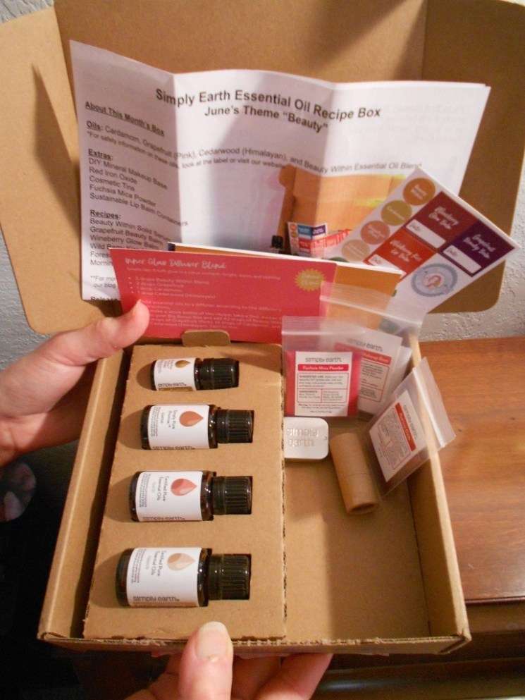 Simply Earth June 2025 Beauty Box Review –   Unlocks Natural Radiance!
