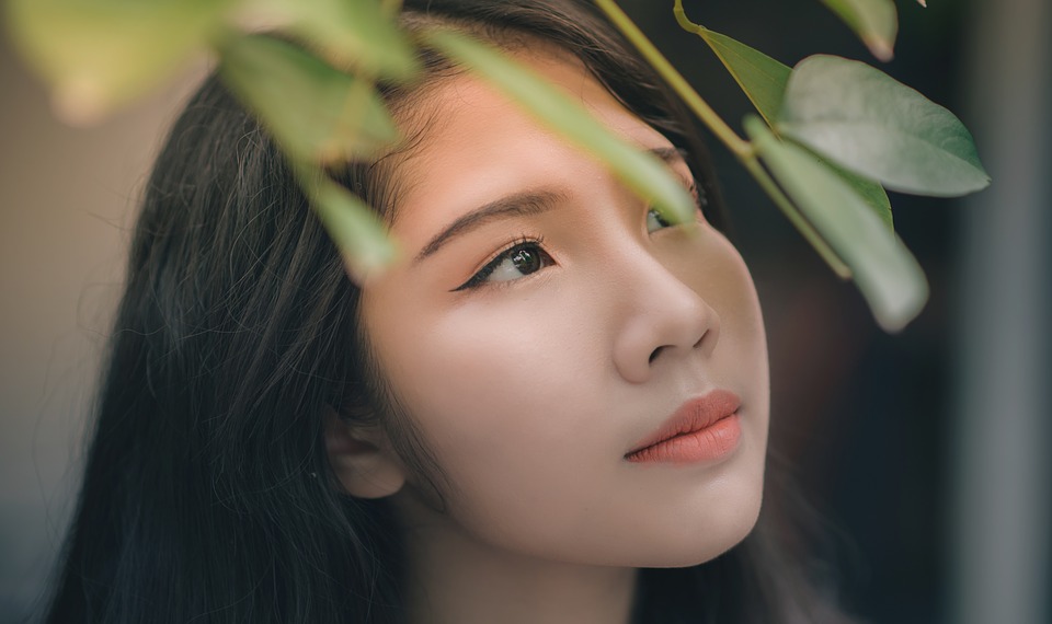 How to Achieve the Look of Airbrushed Skin