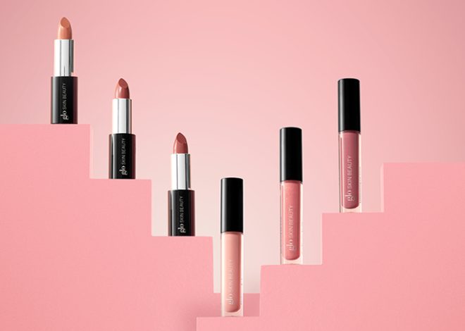 How To Apply Lipstick & Lip Color