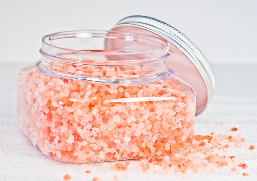 DIY Bath Salts Make Thoughtful Small Gifts