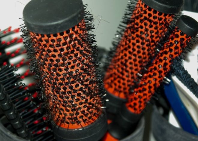 Why Selecting the Right Hair Brush Matters for Beauty