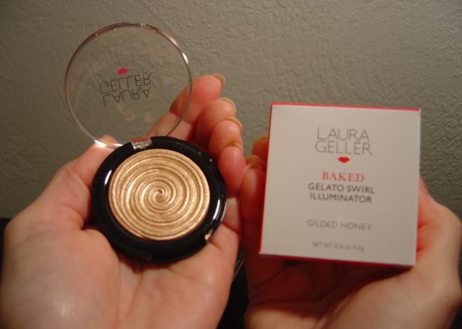 Review:  Laura Geller Baked Gelato Swirl Illuminator (Gilded Honey)