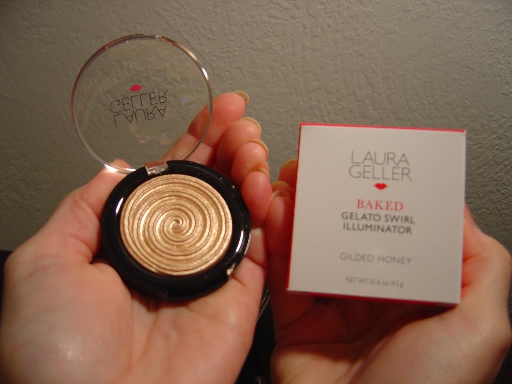 Review:  Laura Geller Baked Gelato Swirl Illuminator (Gilded Honey)