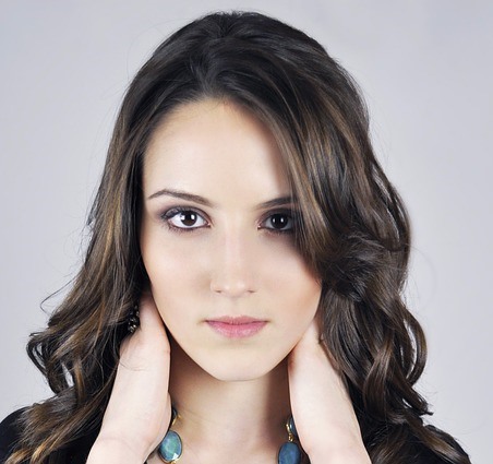 The Direction of How You Apply Foundation Matters When Striving for the Best Finish!