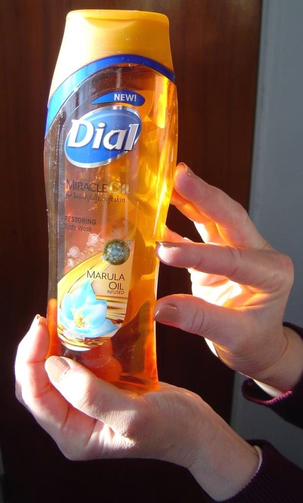 New Dial Miracle Oil Body Wash Review