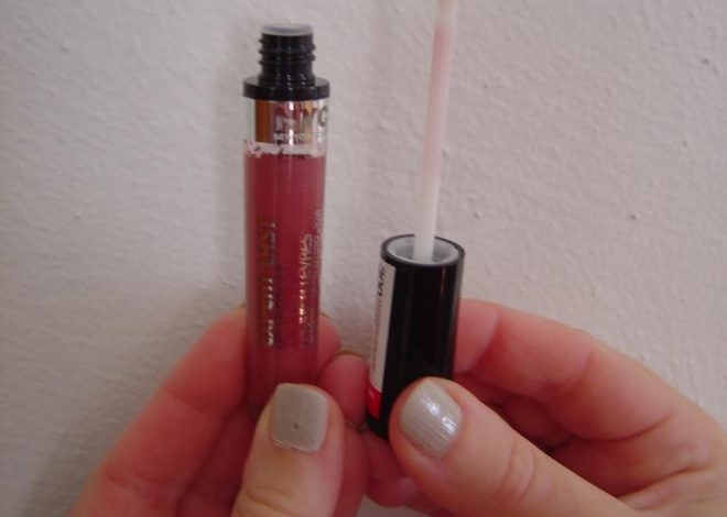 Liquid Lipstick Review:  NYC New York Color Expert Last Lip Lacquers