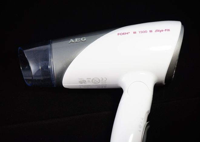 An Easy Hair Trick  When You Overdo Hair Spray