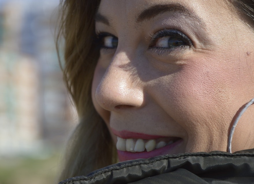 How to Lighten a Dark Foundation