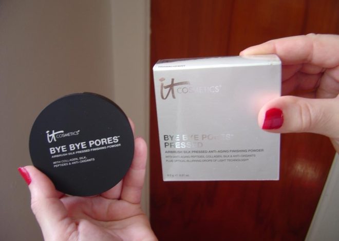 Review:  IT Cosmetics Bye Bye Pores Pressed Finishing Powder