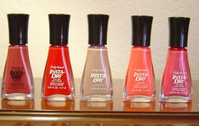 Review + Swatches–Sally Hansen Insta-Dri Nail Polishes Shades As Hot As the Summer Season!