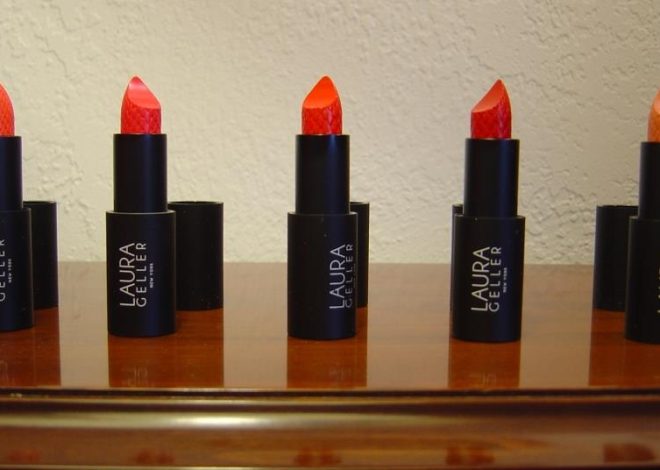 Review + Swatches: Laura Geller Iconic Baked Sculpting Lipstick – Ideal for Holiday Glamour!