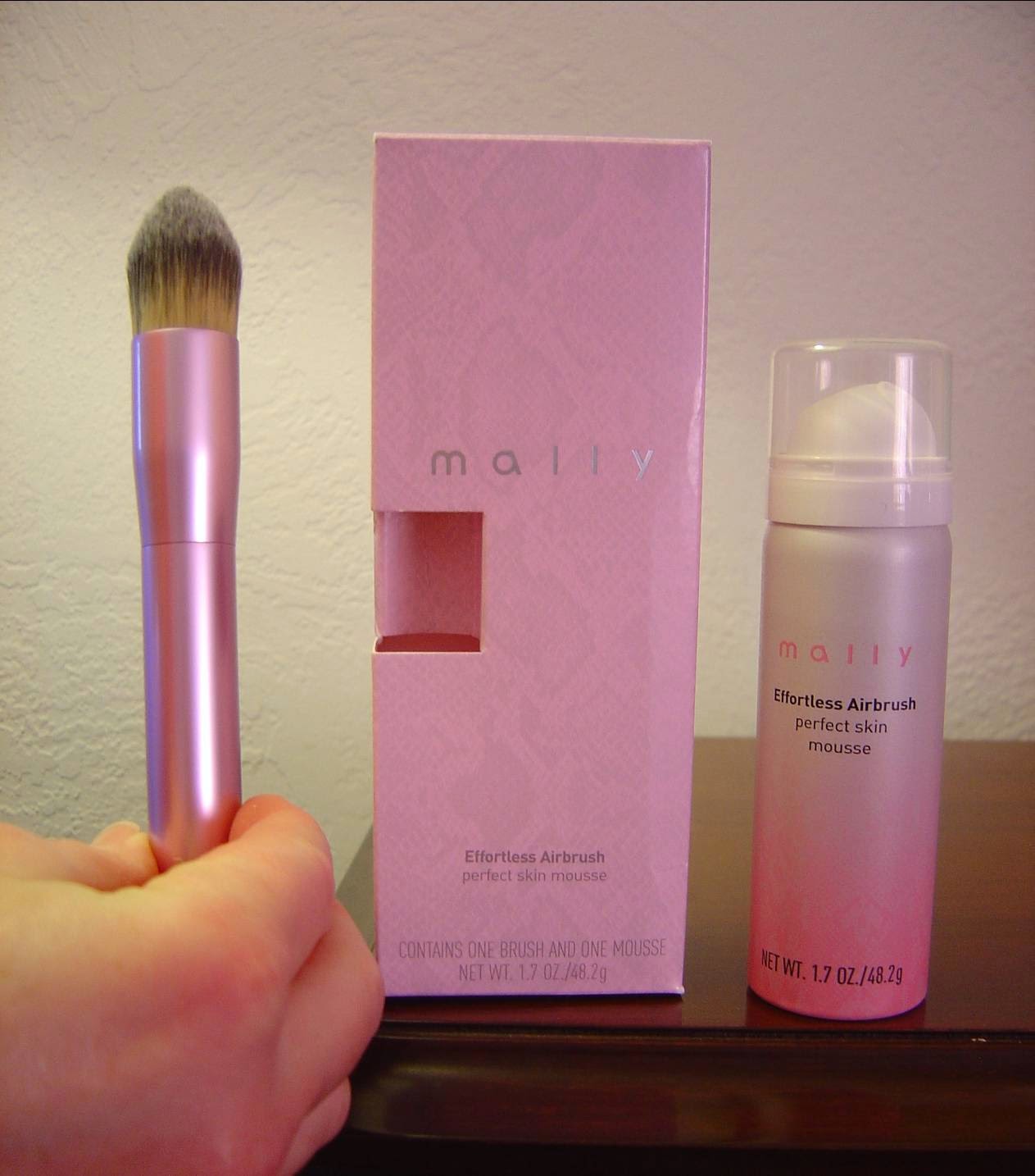 Mally Beauty’s Effortless Airbrush Perfect Skin Mousse (Light) & Brush Review + SWATCH!