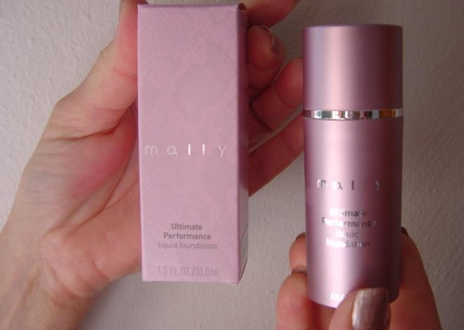 Review + Swatches: Mally Beauty Ultimate Performance Full Coverage Liquid Foundation (Light)