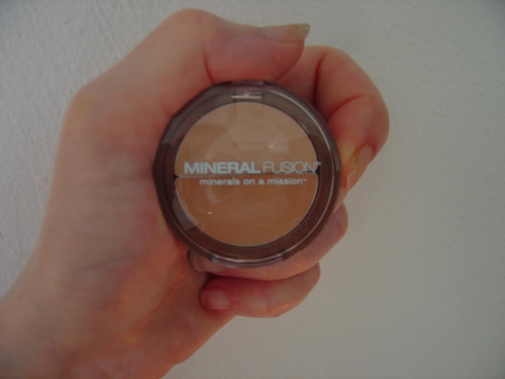 Review + Swatches: Mineral Fusion Neutral Concealer Duo