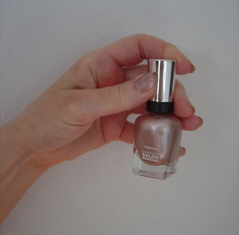 Review + Swatches: Sally Hansen’s Spring/Summer 2015 Rodarte Nails to Keep Summer Going As Long As Possible!