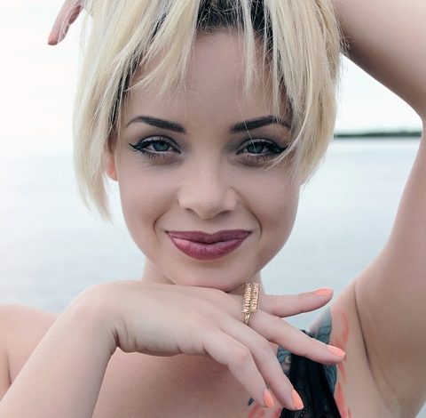 How to Correct Mascara Overload