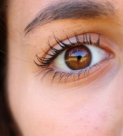 How to Tame Unruly Brows With Two Simple Fixes