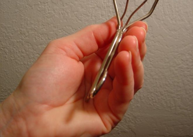 How to Get the Best Lashes From Your Eyelash Curler