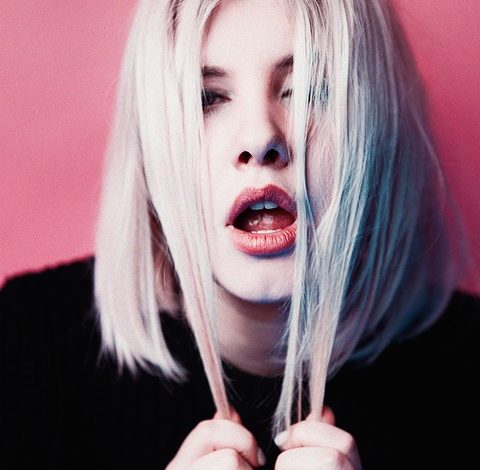 Problems With Greasy Hair After Shine Serums?