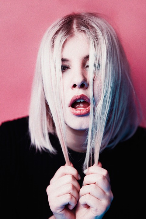 Problems With Greasy Hair After Shine Serums?