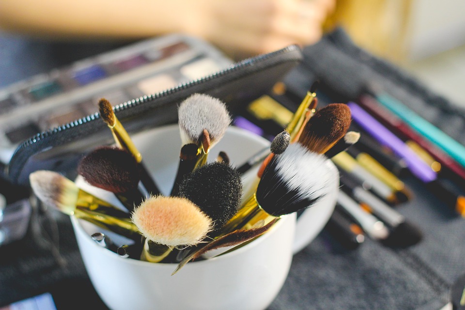 Why Types of Bristles for Makeup Brushes Matter