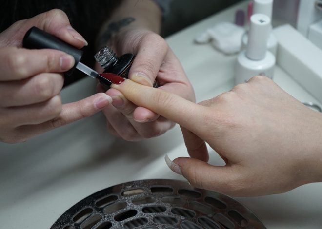 Protecting Your Manicure From Chipping