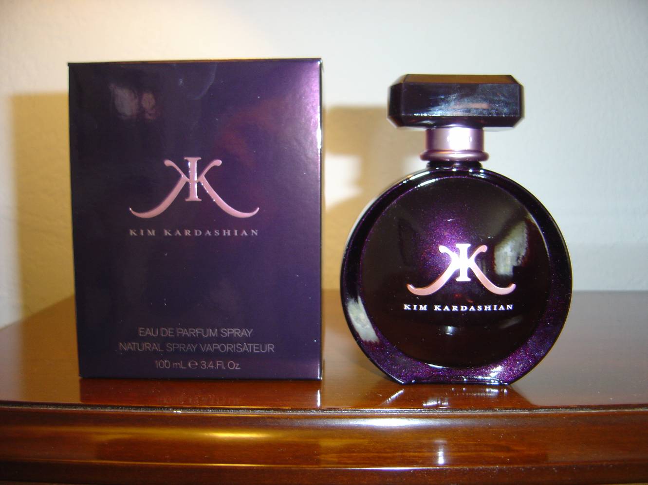 Kim Kardashian’s Signature Perfume Review