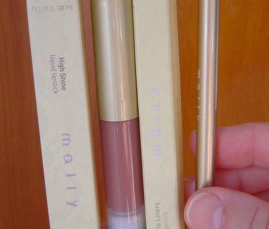 Mally Beauty Lip Color Products Assortment Review and Giveaway ($100 value)!–Ends July 16, 2012