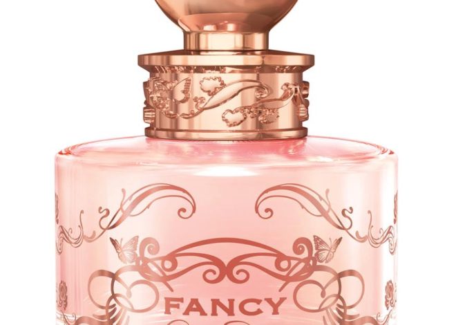 Fancy Perfume by Jessica Simpson Review and Giveaway! (3 Winners!)–Ends March 30, 2012