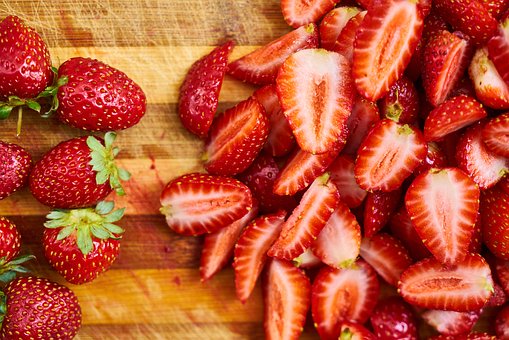 How to Brighten Your Smile With Strawberries!